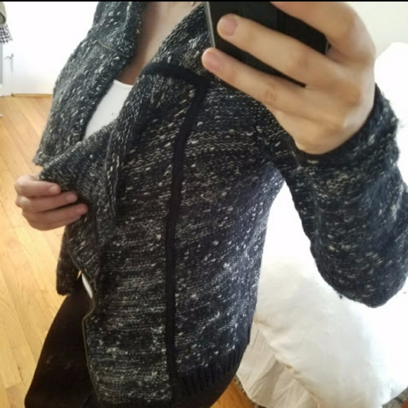 Asymmetrical grey zip jacket sweater - Picture 4 of 5